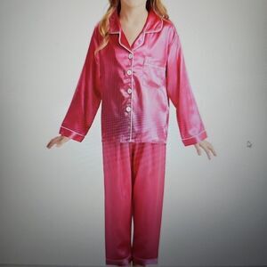 Girls Satin Silk Long Sleeve Hot Pink Pajamas Size 12-13 Years